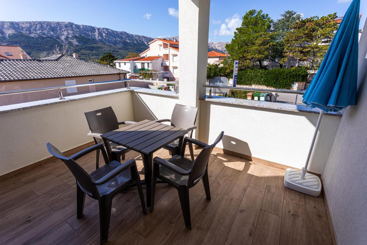 Crnekovic Tomislava 8a Apartment