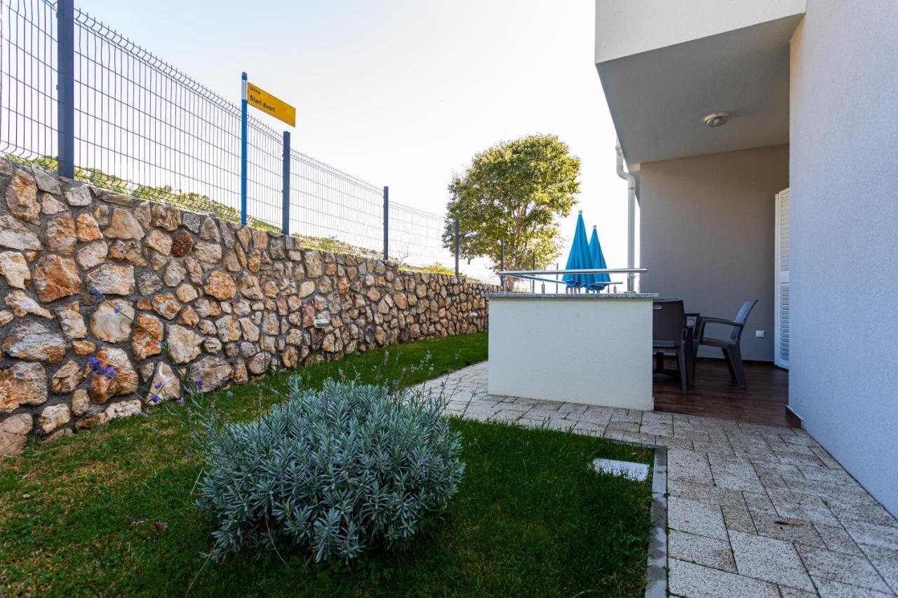 Crnekovic Tomislava 8a Apartment