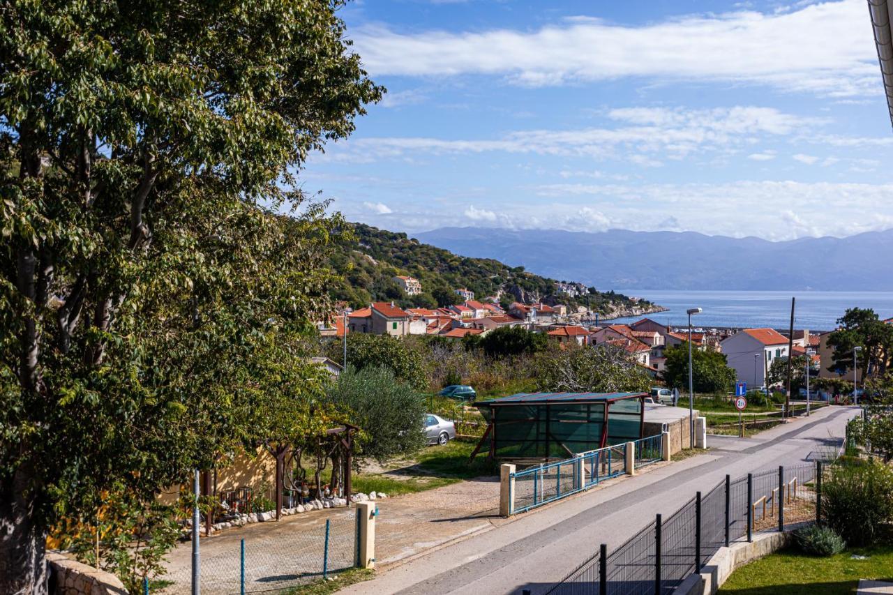 Apartment Crnekovic Tomislava 8a Baska (Krk)