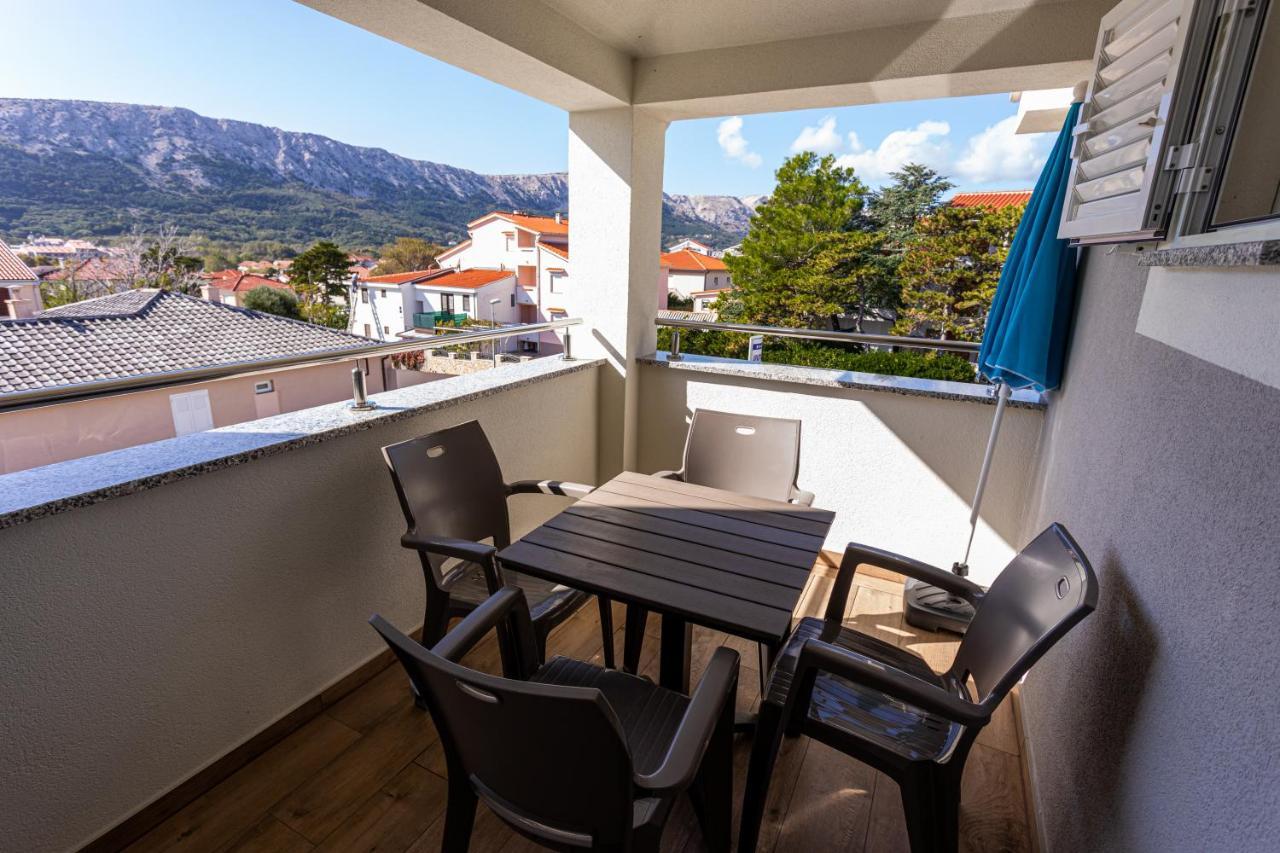 Apartment Crnekovic Tomislava 8a *