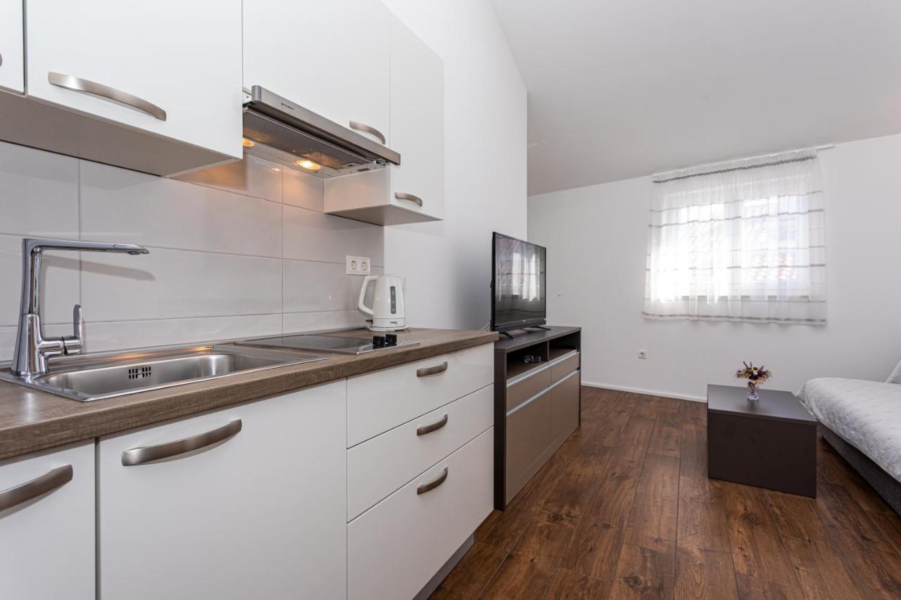 Crnekovic Tomislava 8a Apartment Baska (Krk)