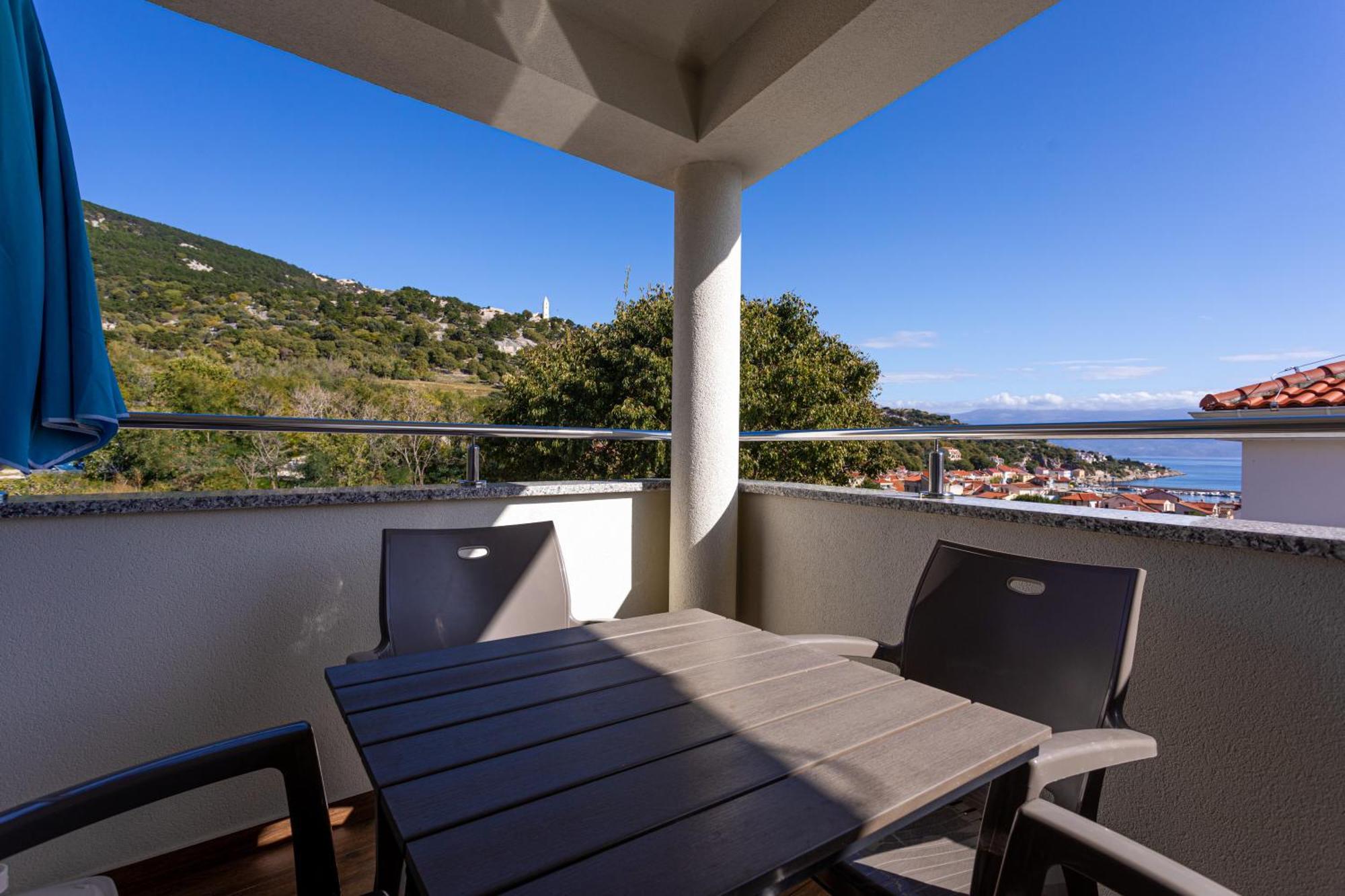 Apartment Crnekovic Tomislava 8a